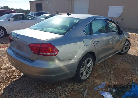 2014 Volkswagen Passat 1.8T Se z USA, uszkodzony, nr VIN 1VWBT7A30EC059859